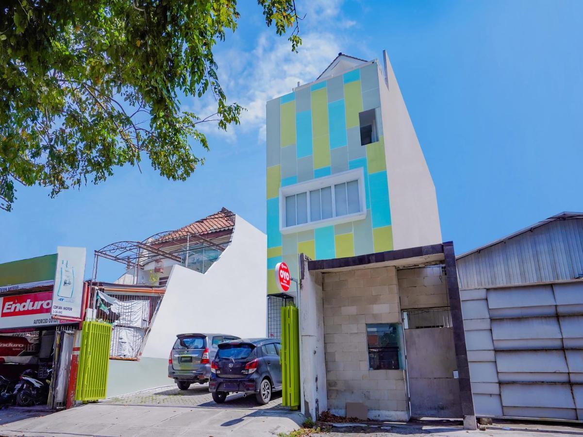 Super Oyo Capital O 90336 Olive Guest House Surabaya Bagian luar foto