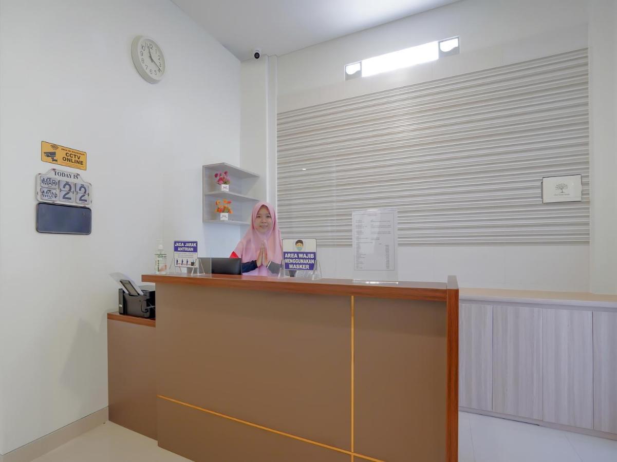 Super Oyo Capital O 90336 Olive Guest House Surabaya Bagian luar foto