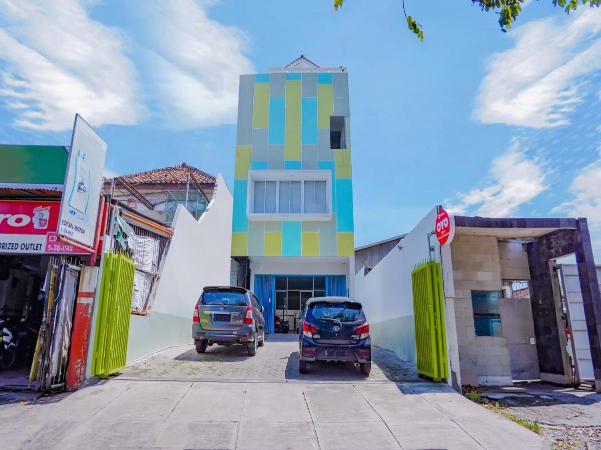 Super Oyo Capital O 90336 Olive Guest House Surabaya Bagian luar foto