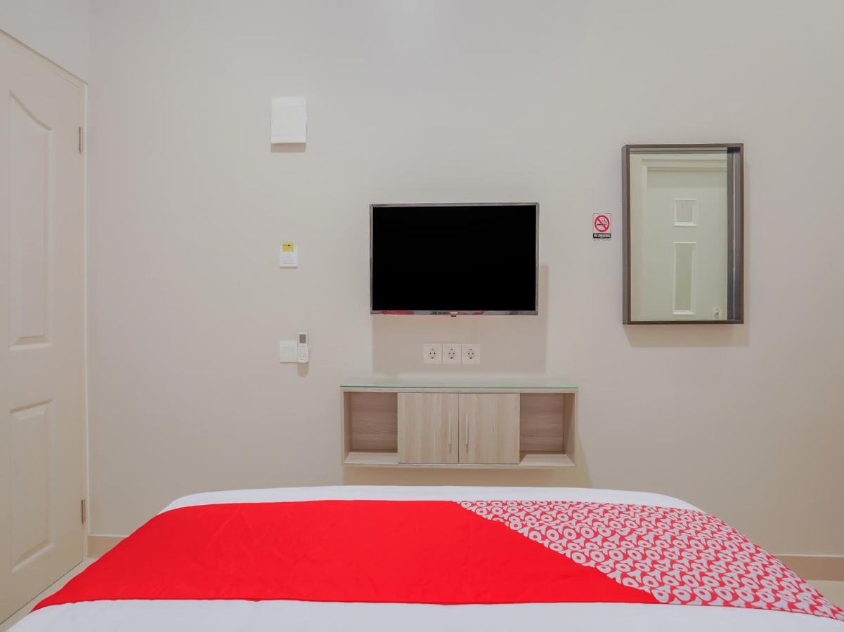 Super Oyo Capital O 90336 Olive Guest House Surabaya Bagian luar foto